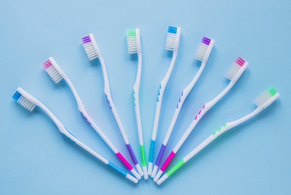 How To Choose The Right Toothbrush | Best Dental
