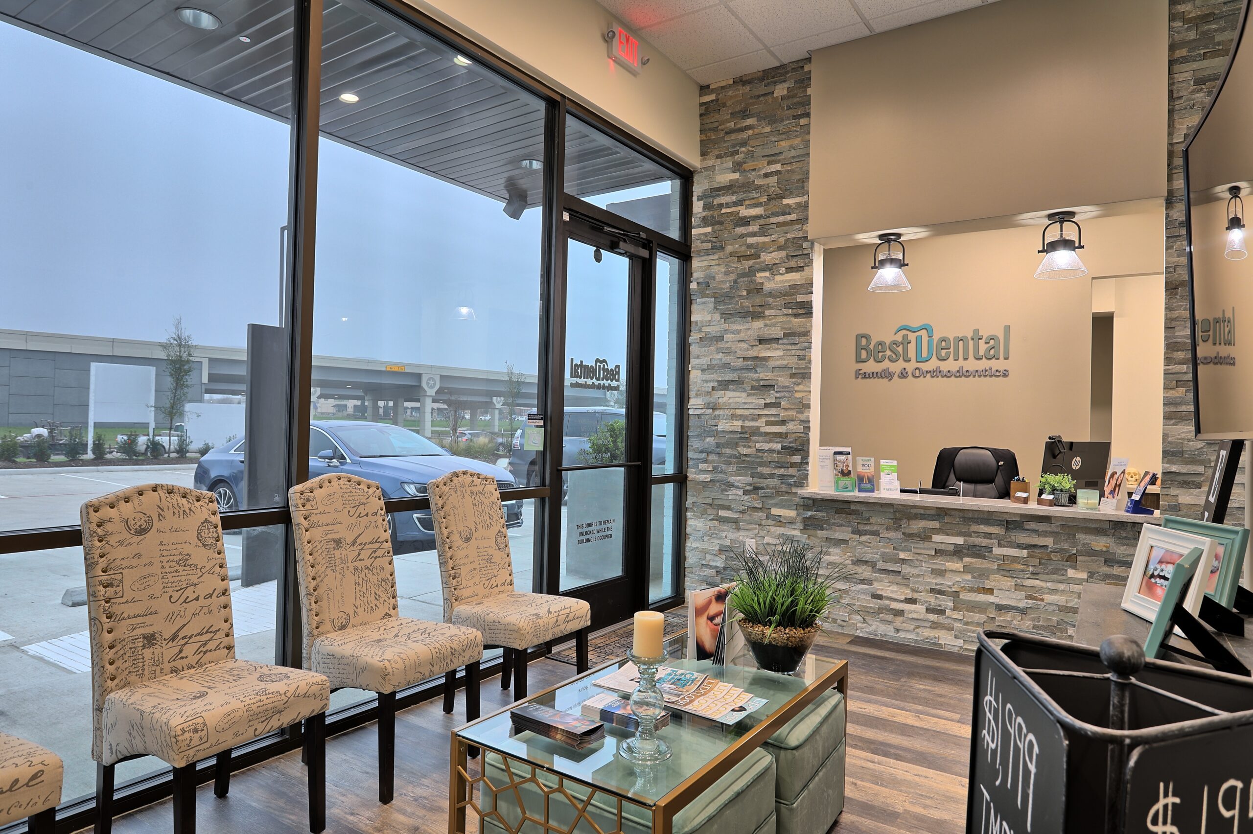 Best Dental office. Affordable local dentist in Richmond TX serving Houston, Sugar Land, Katy, and Rosenberg.